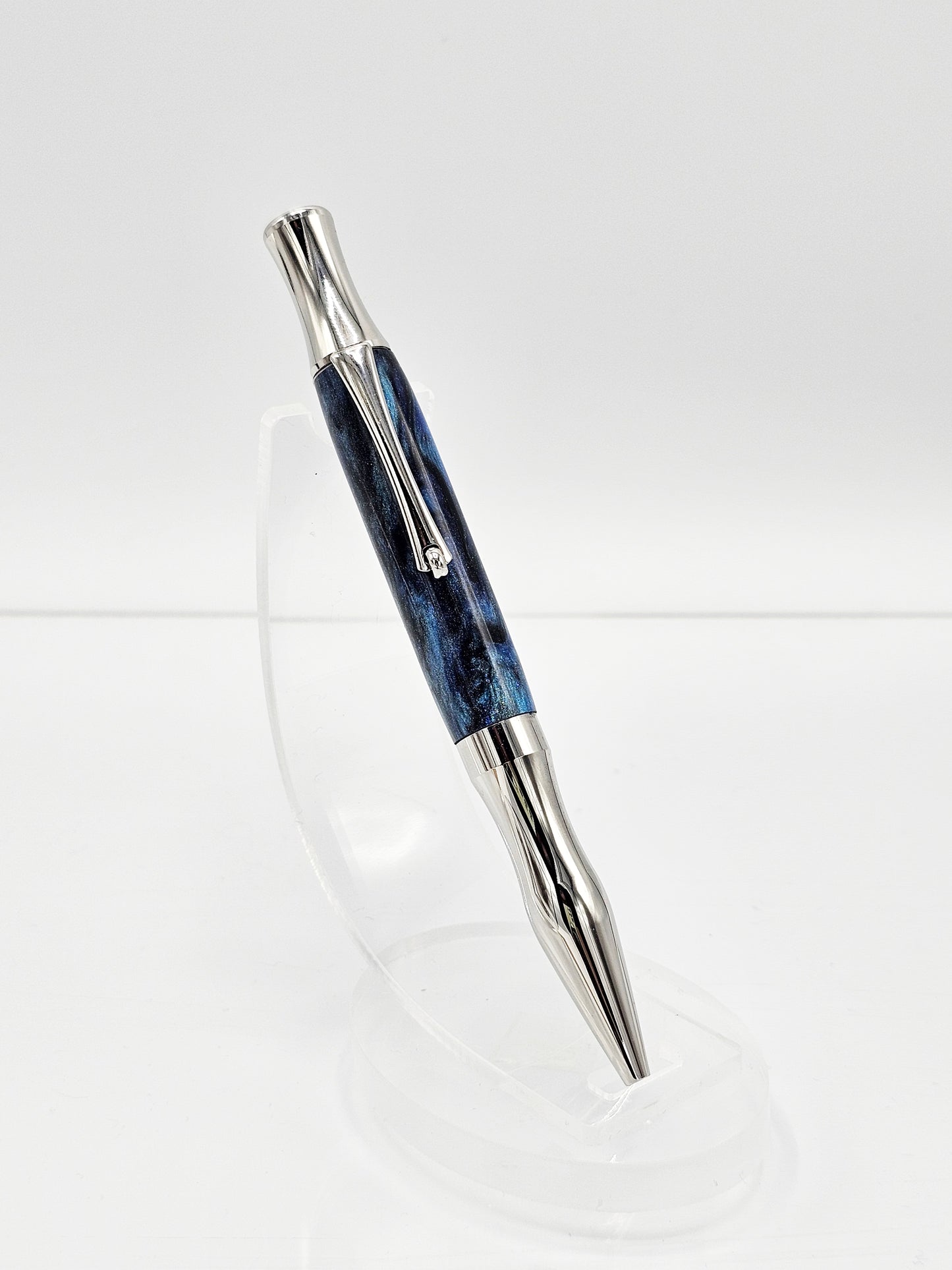 Curve "Smoke On The Water" Diamond-Infused Twist Ballpoint - Platinum